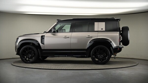Used Land Rover Defender 110 2023 for sale - 74405385: Photo 36