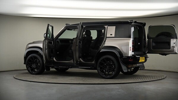 Used Land Rover Defender 110 2023 for sale - 74405385: Photo 52