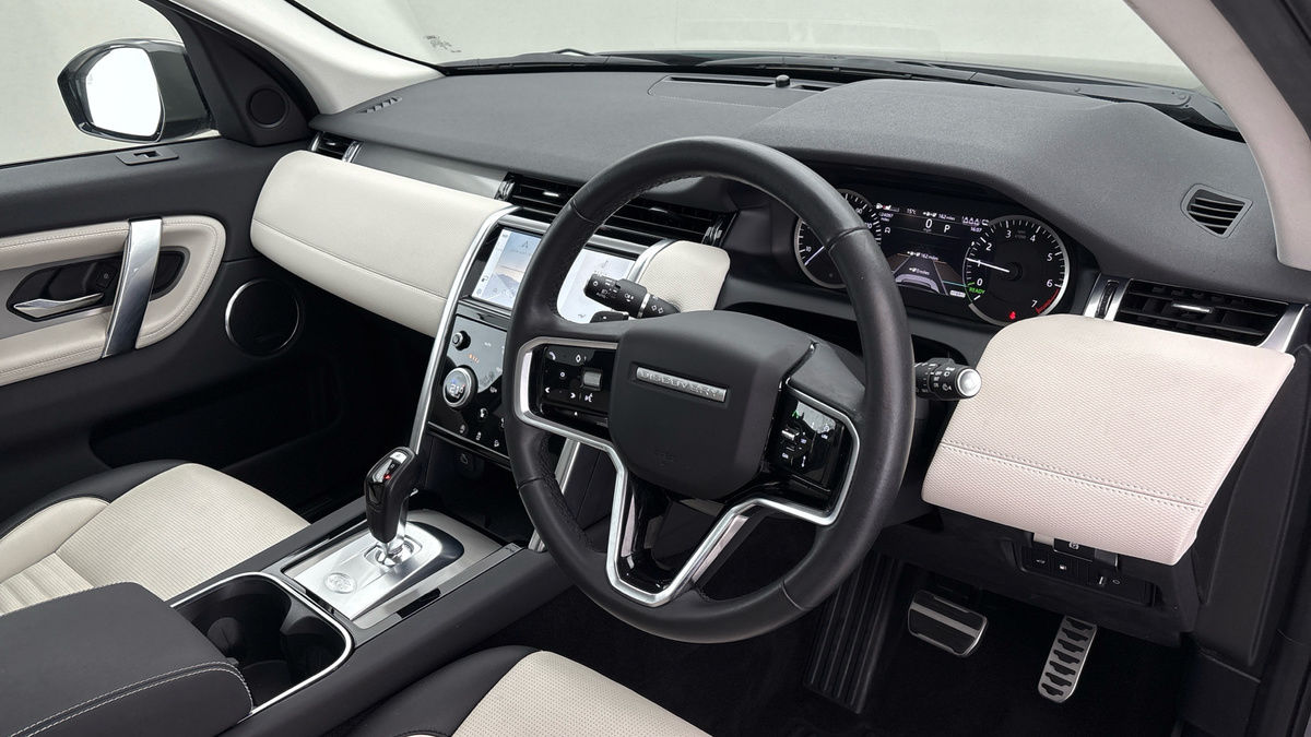 Used Land Rover Discovery Sport 2023 for sale - 76081590: Photo 5