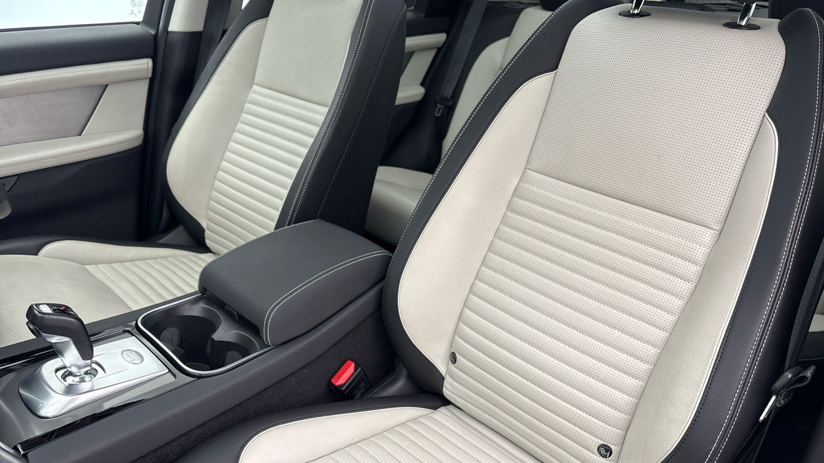 Used Land Rover Discovery Sport 2023 for sale - 76081590: Photo 7