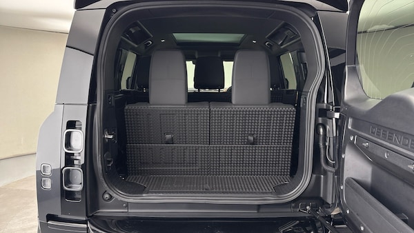 Used Land Rover Defender 110 2024 for sale - 75999288: Photo 11