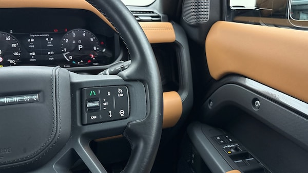 Used Land Rover Defender 110 2024 for sale - 75999288: Photo 14