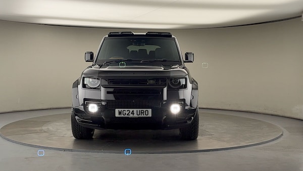 Used Land Rover Defender 110 2024 for sale - 75999288: Photo 3