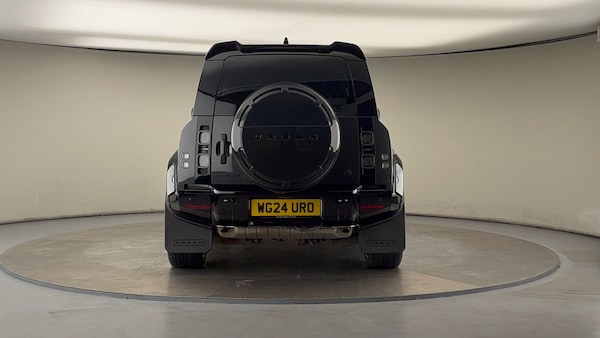 Used Land Rover Defender 110 2024 for sale - 75999288: Photo 4