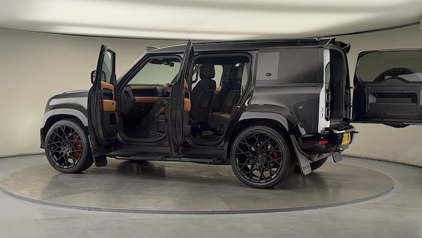 Used Land Rover Defender 110 2024 for sale - 75999288: Photo 52