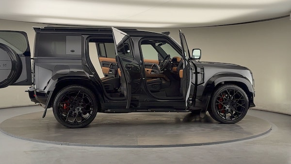 Used Land Rover Defender 110 2024 for sale - 75999288: Photo 63