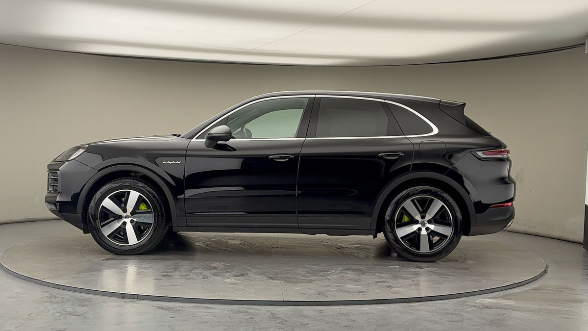 Used Porsche Cayenne 2024 for sale - 77584244: Photo 15