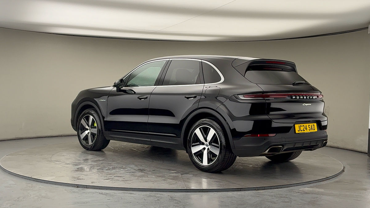 Used Porsche Cayenne 2024 for sale - 77584244: Photo 27