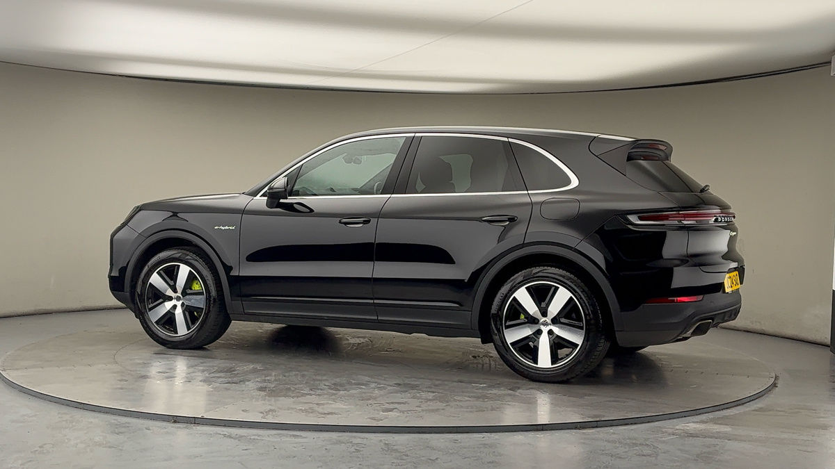 Used Porsche Cayenne 2024 for sale - 77584244: Photo 28