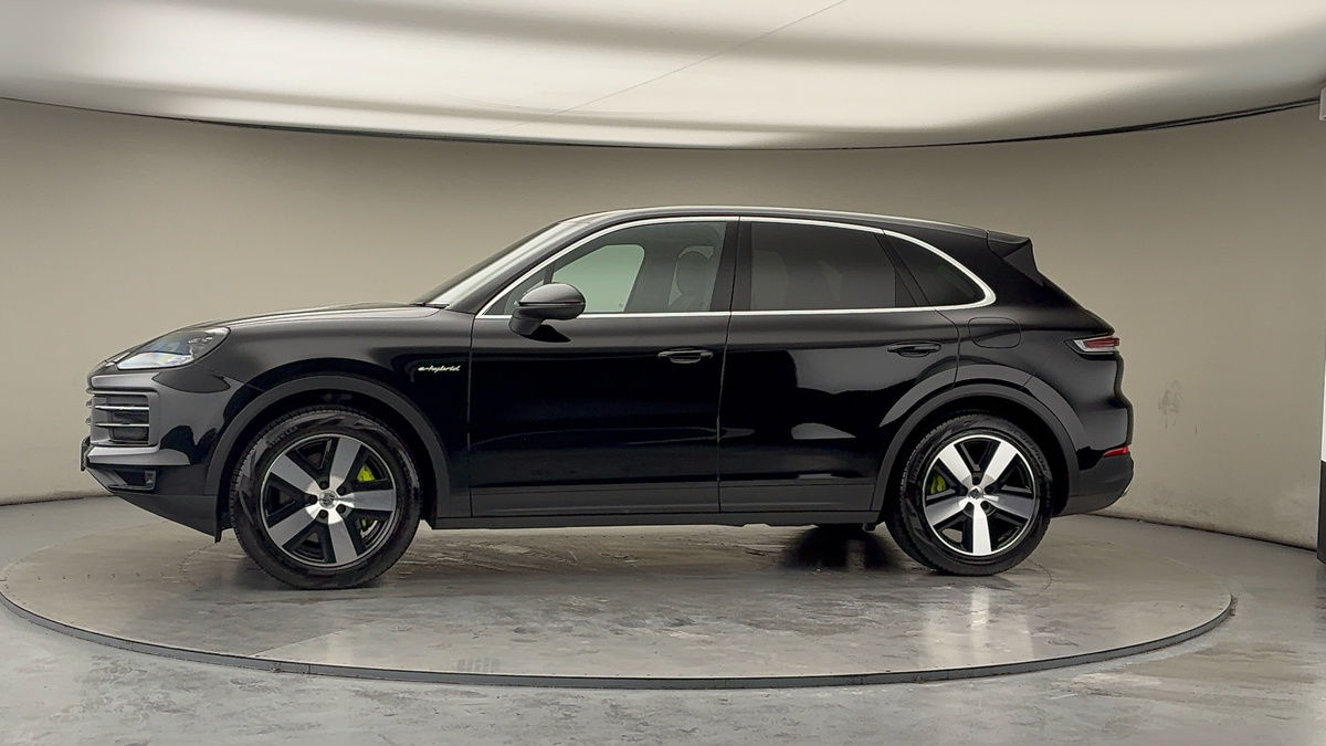 Used Porsche Cayenne 2024 for sale - 77584244: Photo 30