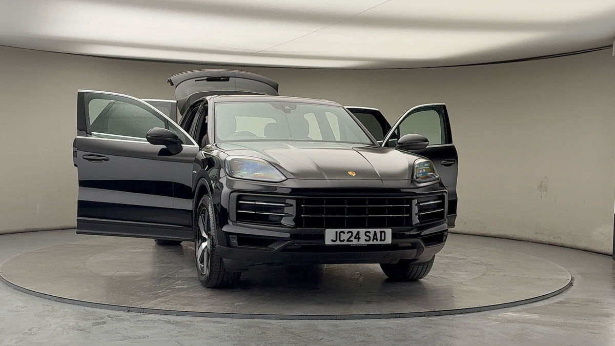 Used Porsche Cayenne 2024 for sale - 77584244: Photo 54