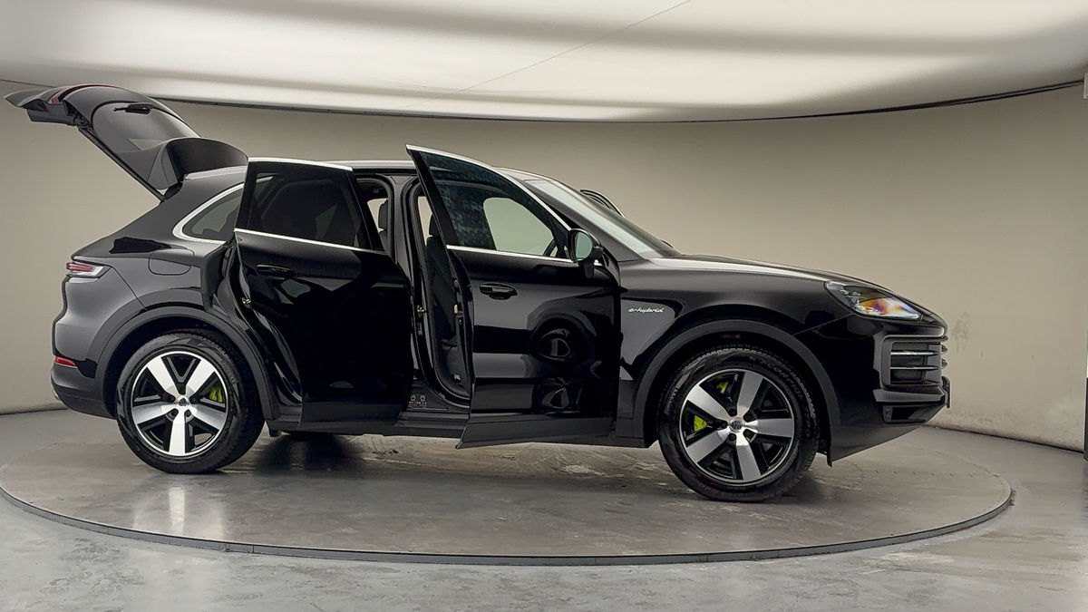 Used Porsche Cayenne 2024 for sale - 77584244: Photo 57