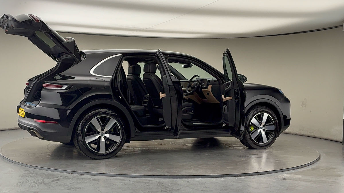 Used Porsche Cayenne 2024 for sale - 77584244: Photo 59