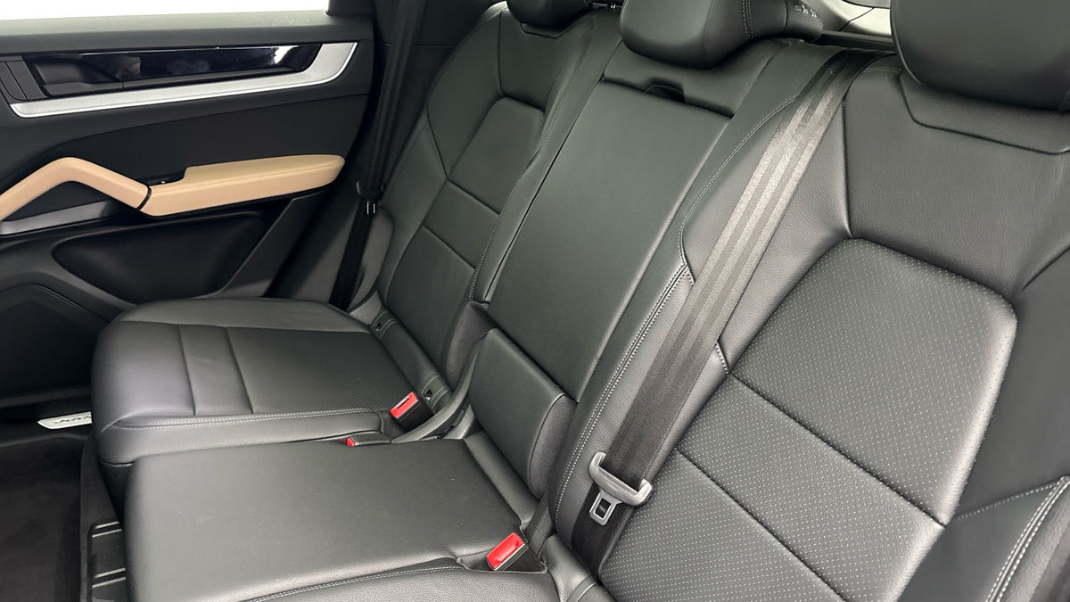 Used Porsche Cayenne 2024 for sale - 77584244: Photo 8