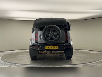 Used Land Rover Defender 110 2023 for sale - 75717194: Photo
