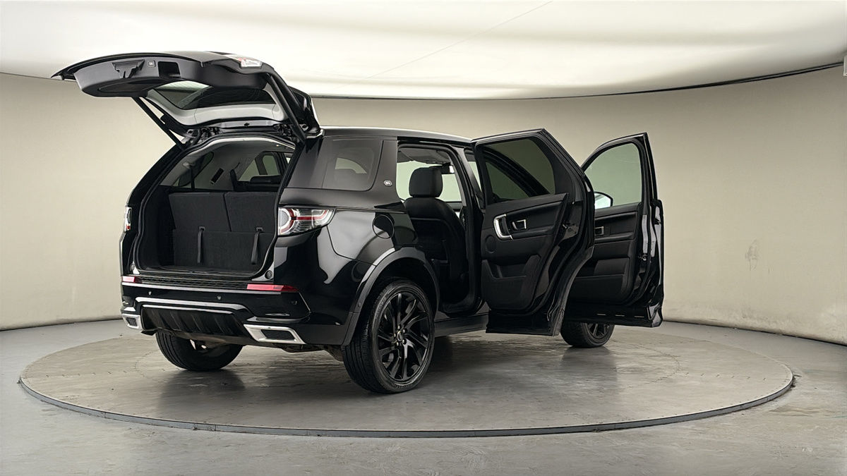 Used Land Rover Discovery Sport 2019 for sale - 77937582: Photo 59