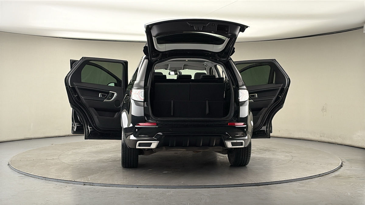 Used Land Rover Discovery Sport 2019 for sale - 77937582: Photo 61