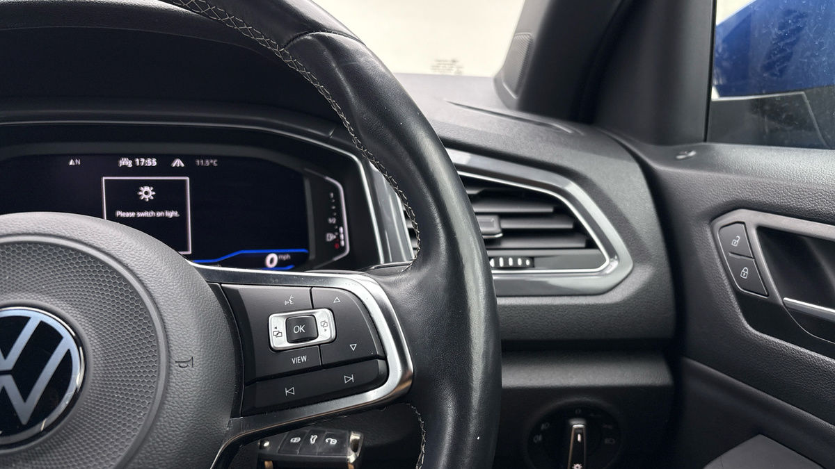 Used Volkswagen T-Roc 2021 for sale - 76396742: Photo 14