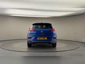 Used Volkswagen T-Roc 2021 for sale - 76396742: Photo