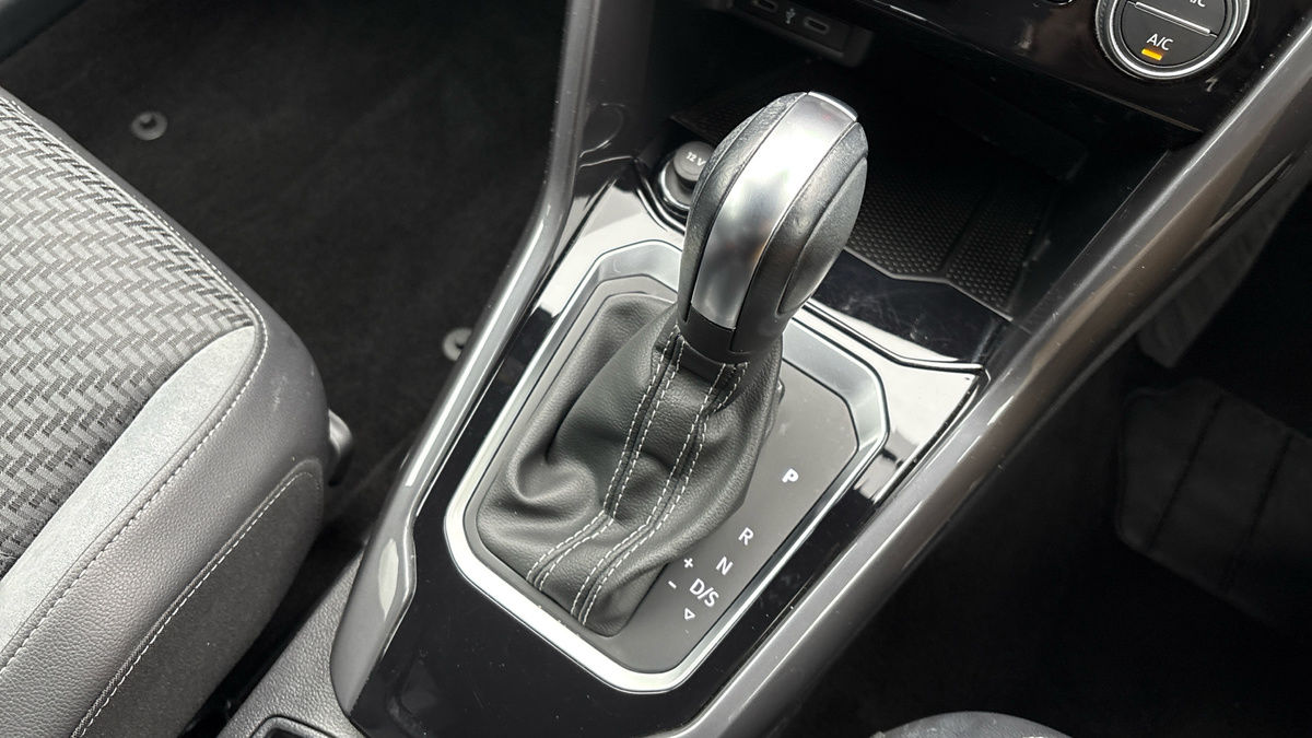 Used Volkswagen T-Roc 2021 for sale - 76396742: Photo 6