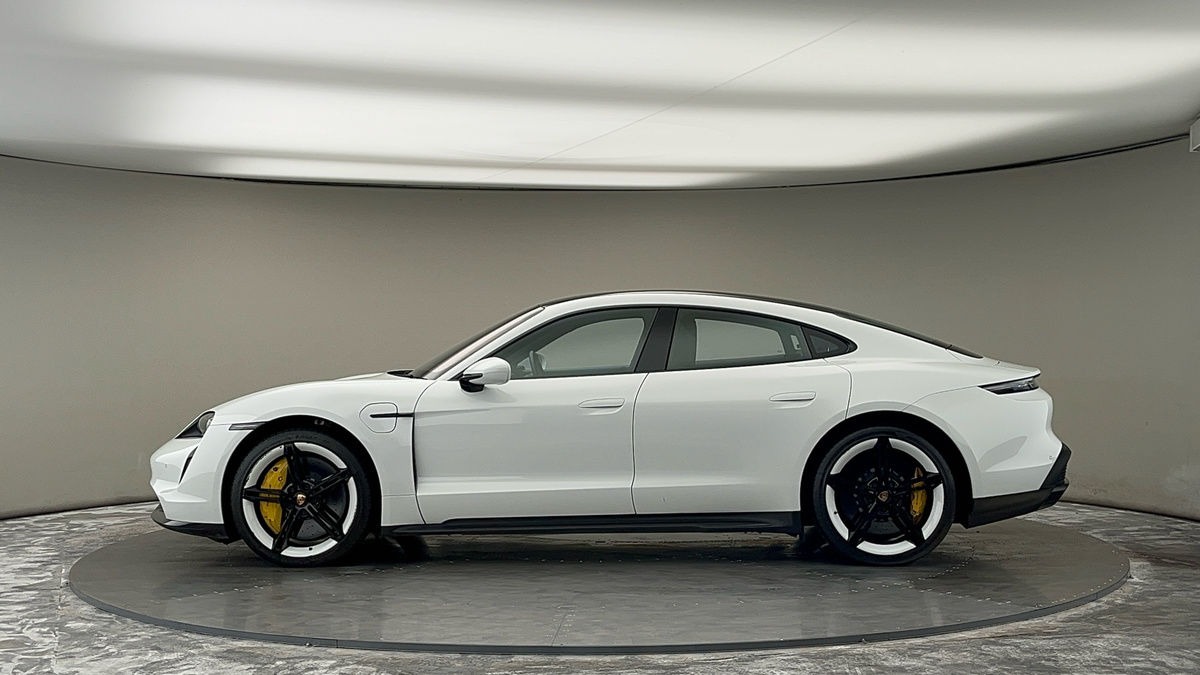 Used Porsche Taycan 2021 for sale - 75729966: Photo 15