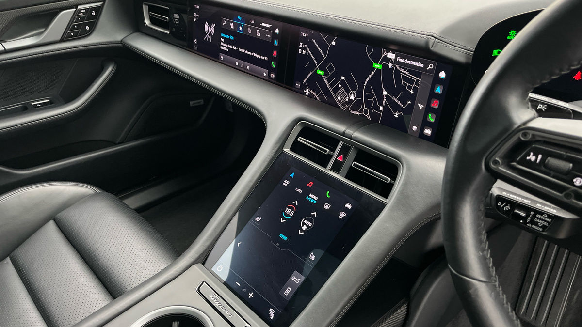 Used Porsche Taycan 2021 for sale - 75729966: Photo 18