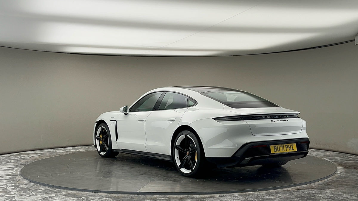 Used Porsche Taycan 2021 for sale - 75729966: Photo 2