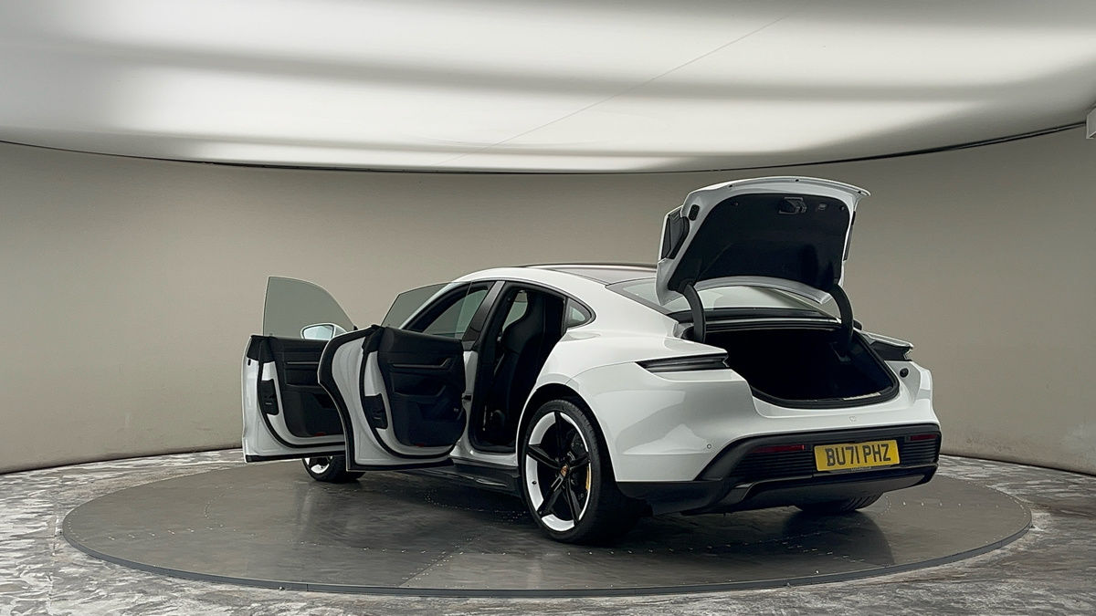 Used Porsche Taycan 2021 for sale - 75729966: Photo 23