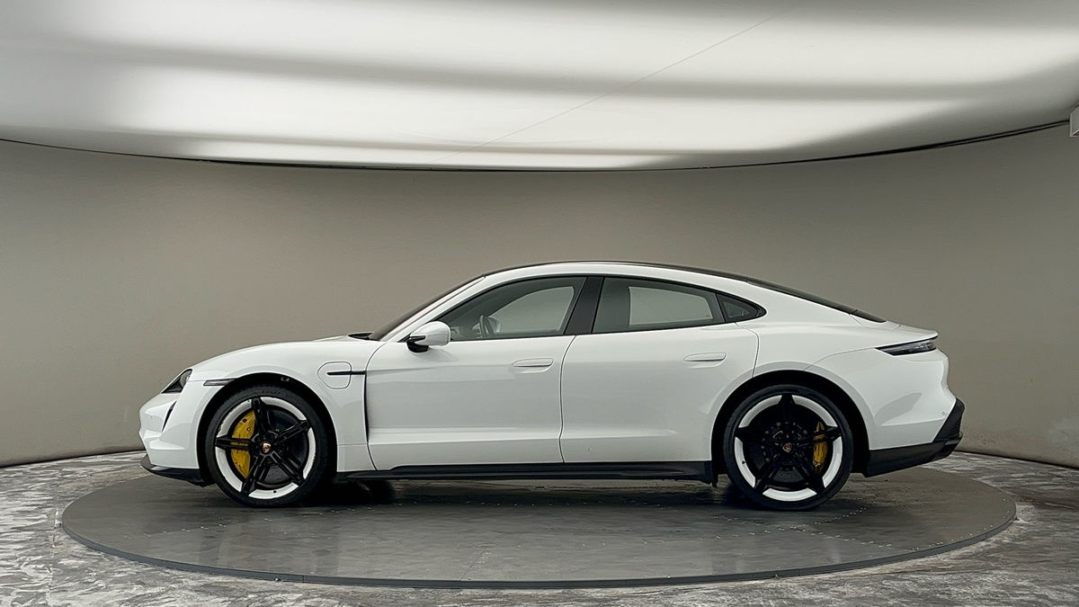 Used Porsche Taycan 2021 for sale - 75729966: Photo 29