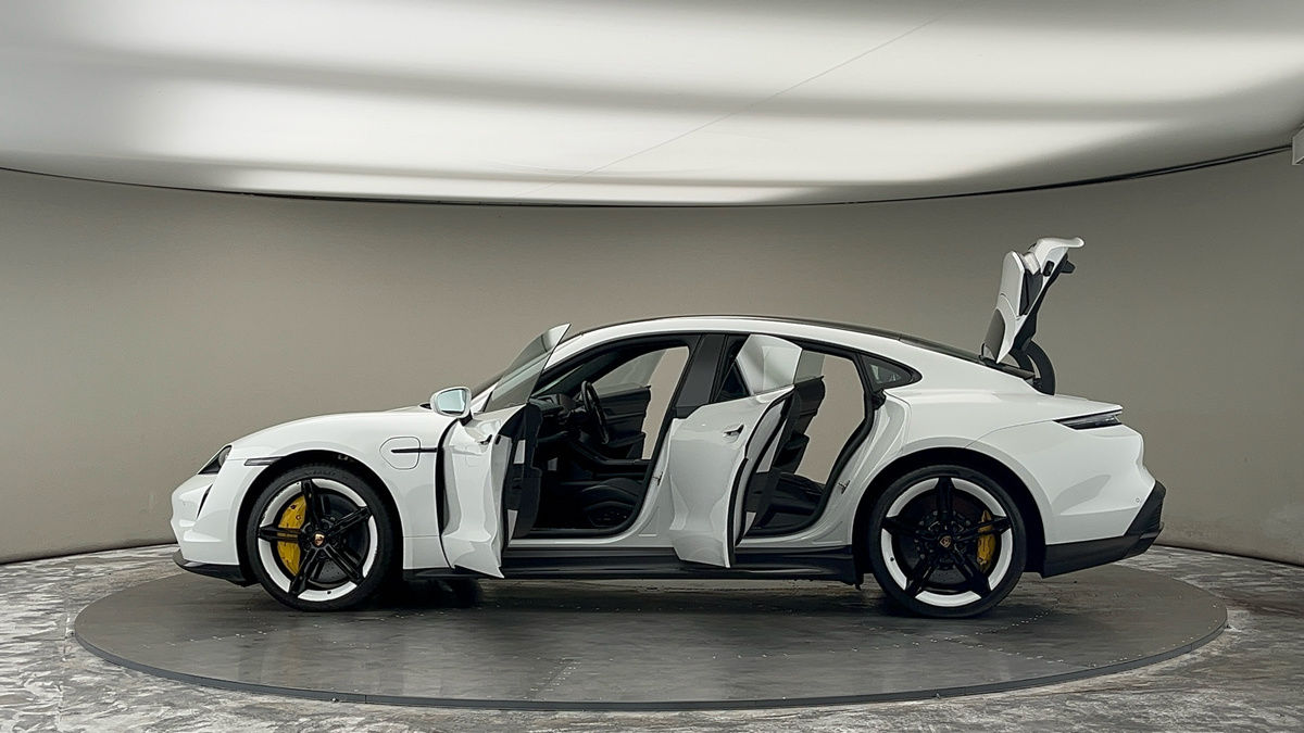 Used Porsche Taycan 2021 for sale - 75729966: Photo 48