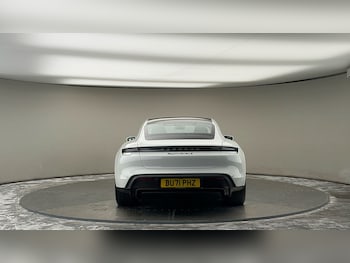 Used Porsche Taycan 2021 for sale - 75729966: Photo