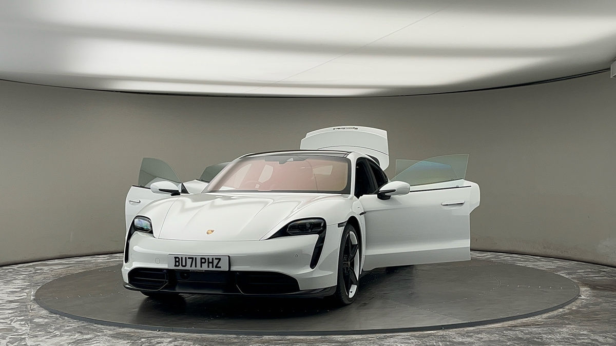 Used Porsche Taycan 2021 for sale - 75729966: Photo 52