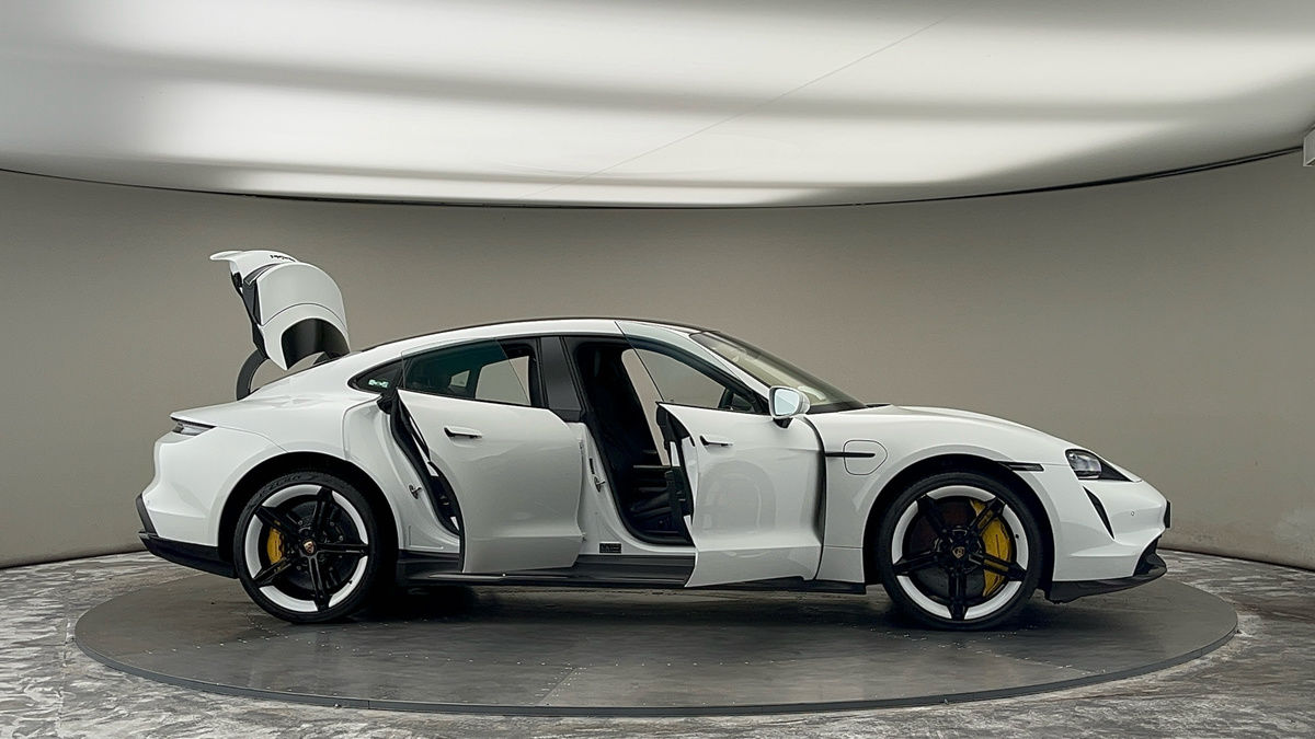 Used Porsche Taycan 2021 for sale - 75729966: Photo 57