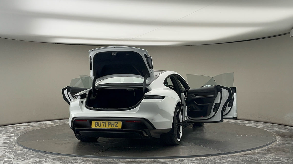 Used Porsche Taycan 2021 for sale - 75729966: Photo 61