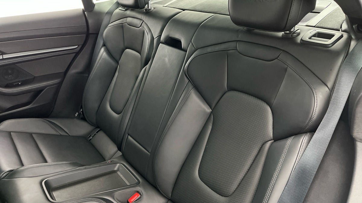 Used Porsche Taycan 2021 for sale - 75729966: Photo 8