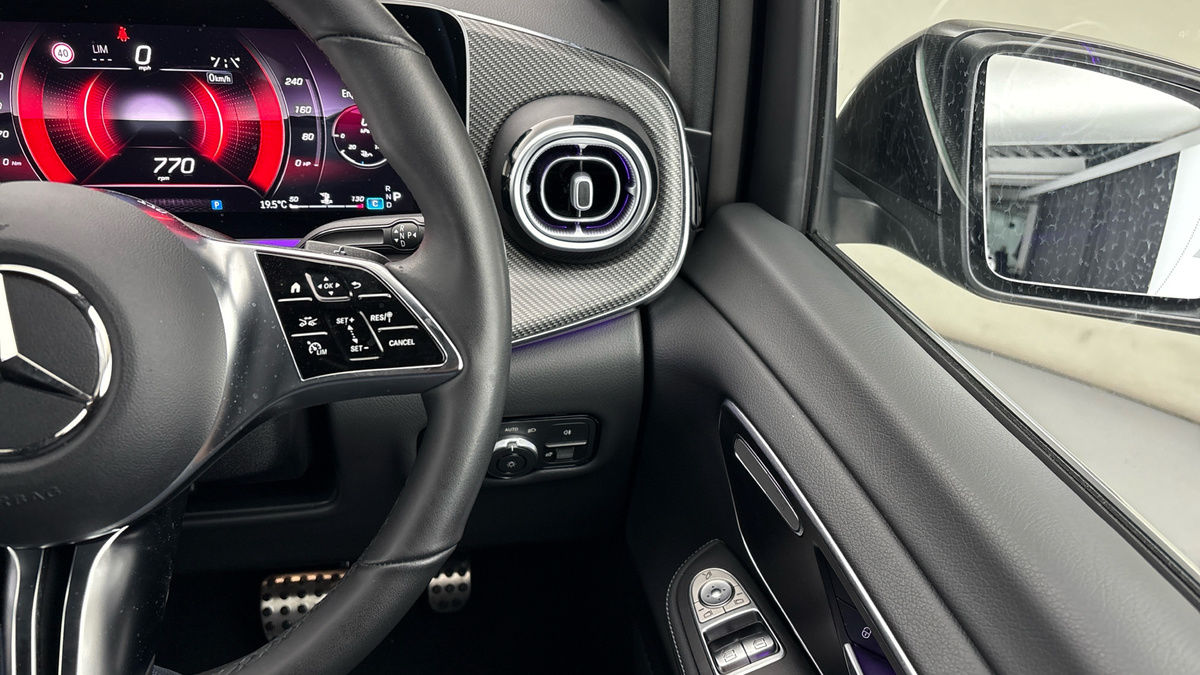 Used Mercedes-Benz V-Class 2025 for sale - 78213280: Photo 14