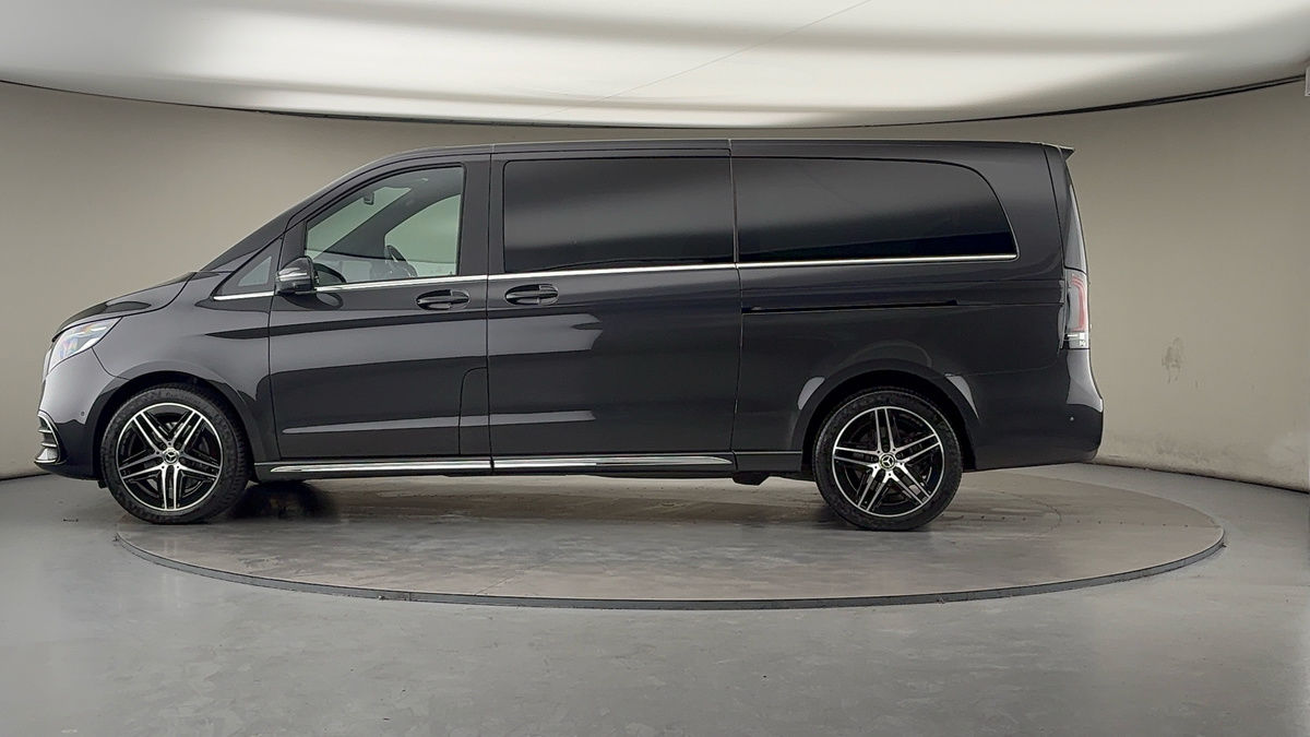 Used Mercedes-Benz V-Class 2025 for sale - 78213280: Photo 15