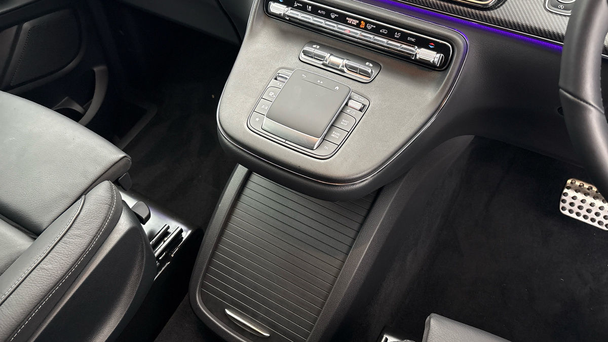 Used Mercedes-Benz V-Class 2025 for sale - 78213280: Photo 18