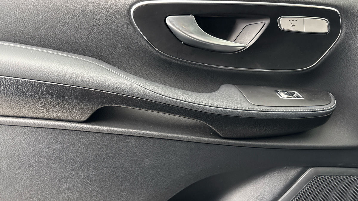 Used Mercedes-Benz V-Class 2025 for sale - 78213280: Photo 19