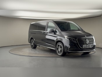 Used Mercedes-Benz V-Class 2025 for sale - 78213280: Photo