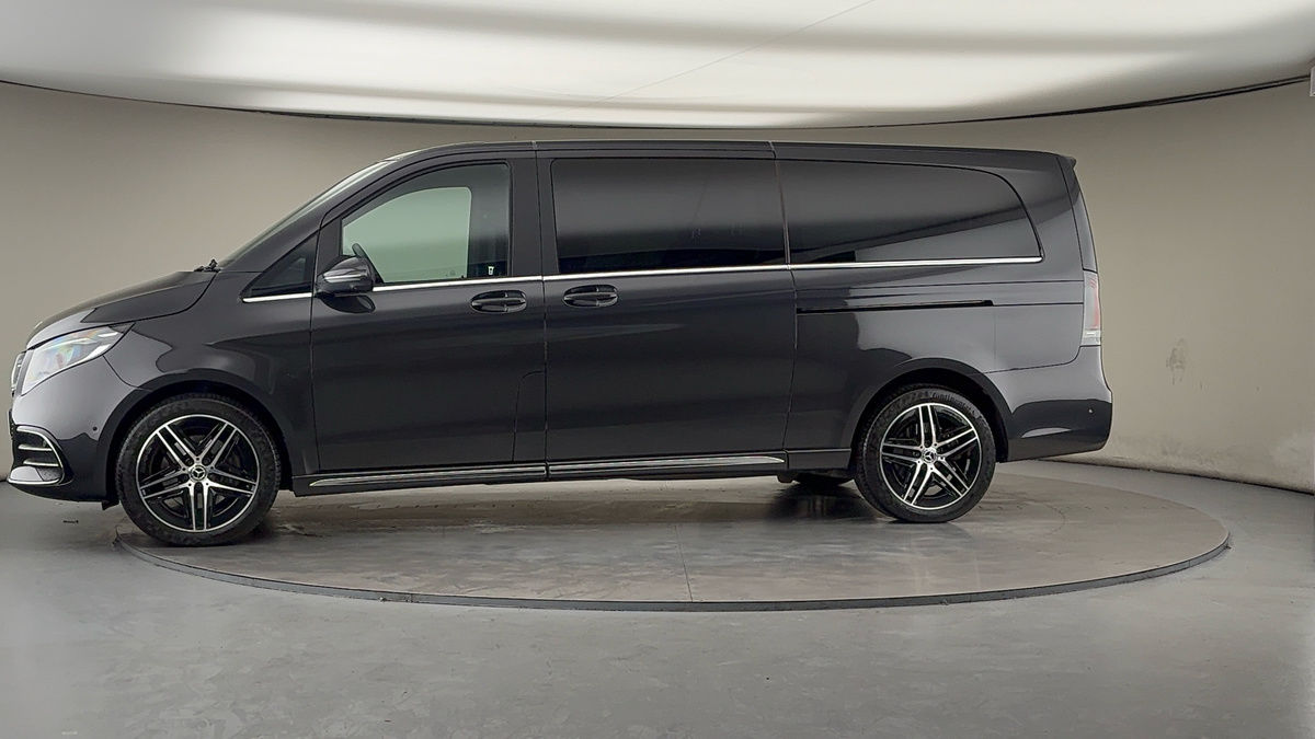 Used Mercedes-Benz V-Class 2025 for sale - 78213280: Photo 28