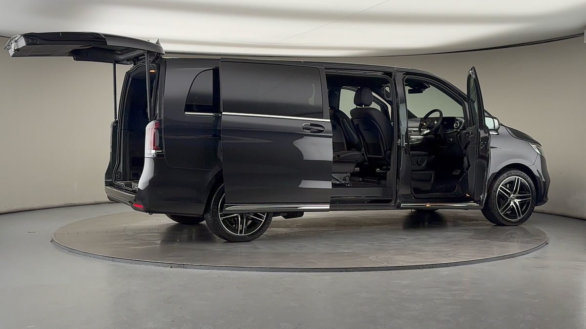 Used Mercedes-Benz V-Class 2025 for sale - 78213280: Photo 57