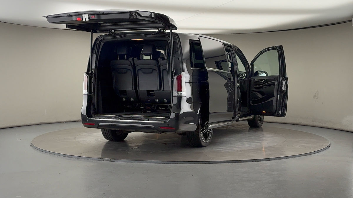 Used Mercedes-Benz V-Class 2025 for sale - 78213280: Photo 59