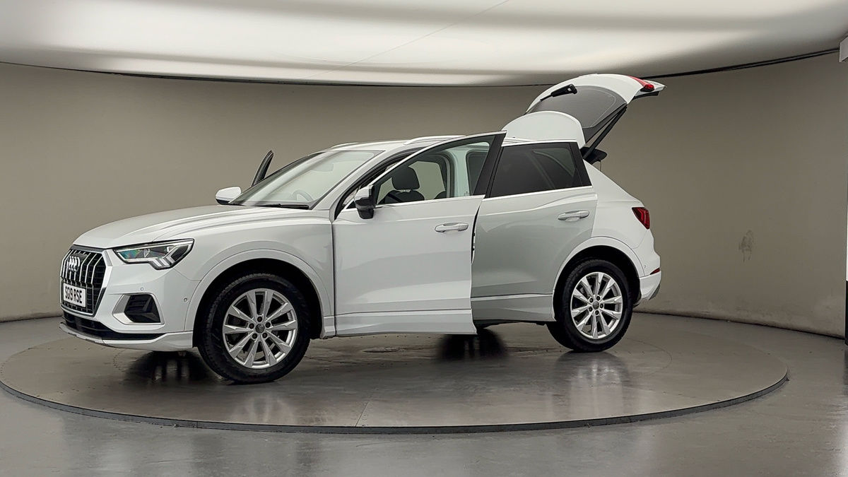 Used Audi Q3 2019 for sale - 76418105: Photo 48