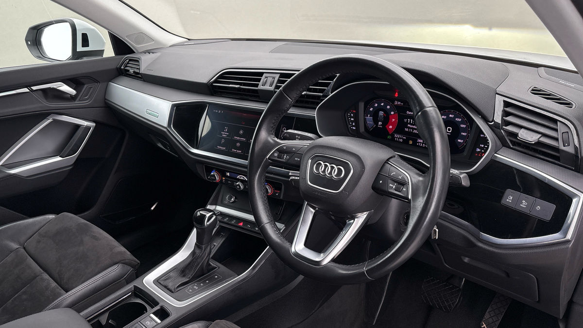 Used Audi Q3 2019 for sale - 76418105: Photo 5