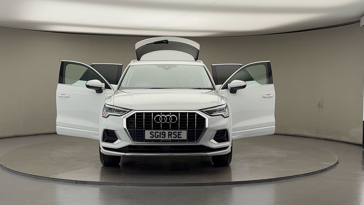 Used Audi Q3 2019 for sale - 76418105: Photo 51