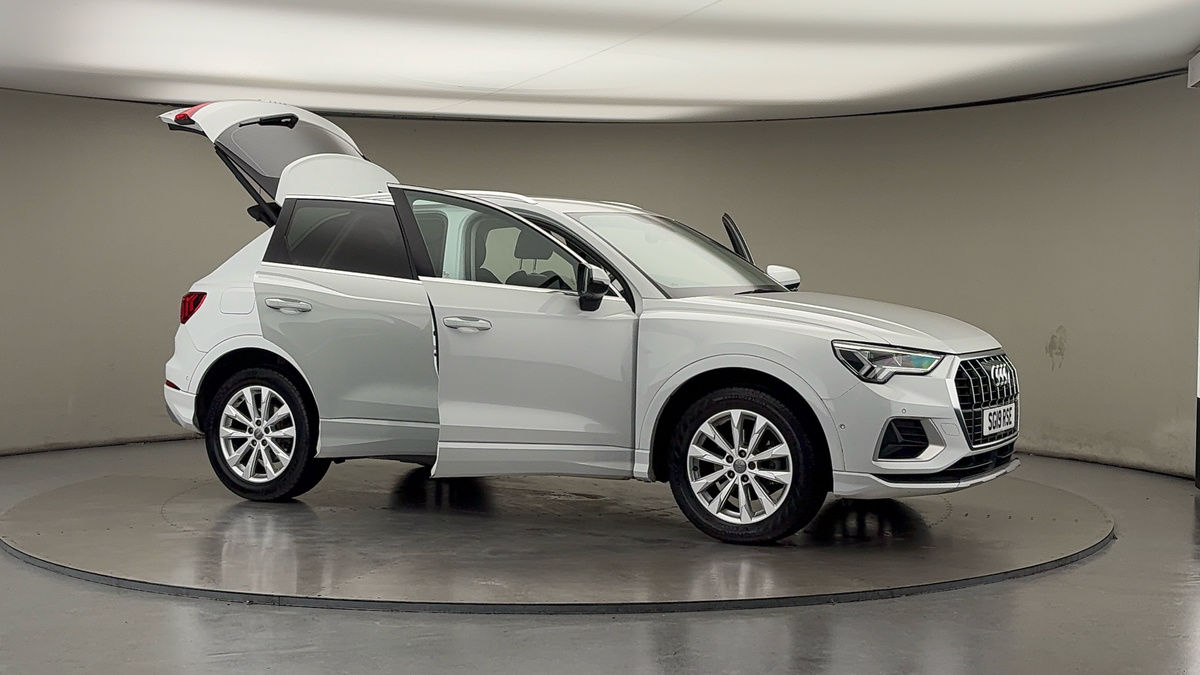 Used Audi Q3 2019 for sale - 76418105: Photo 54