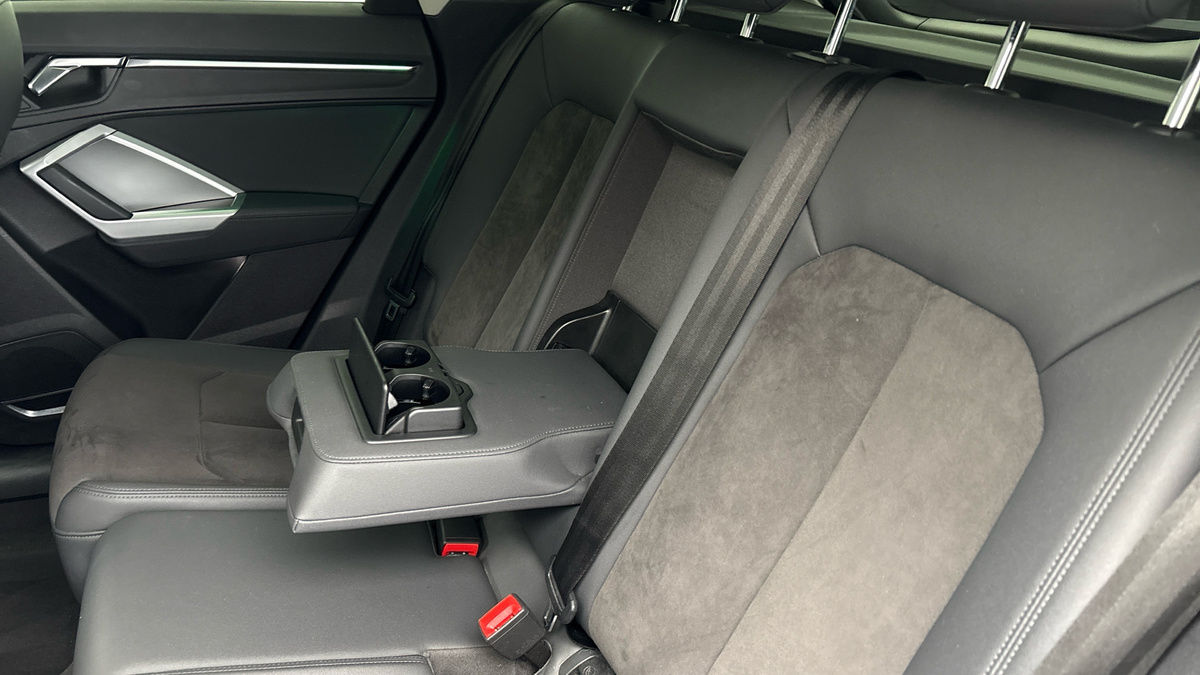 Used Audi Q3 2019 for sale - 76418105: Photo 9