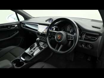 Used Porsche Macan 2023 for sale - 74380370: Photo