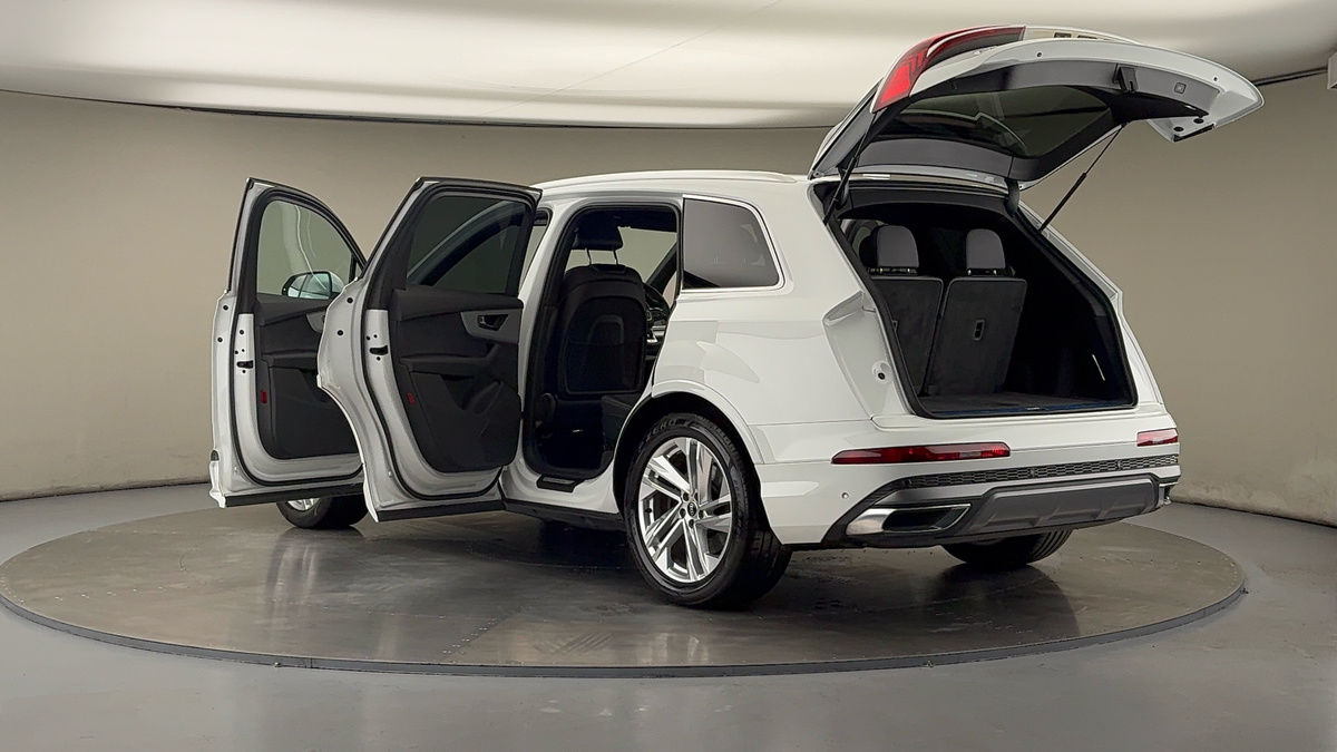 Used Audi Q7 2023 for sale - 75974870: Photo 45